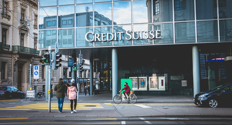 Ook Credit Suisse op rand van afgrond 