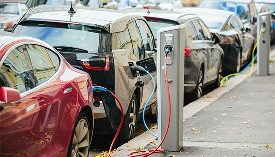Rabobank waarschuwt voor tekort aan grondstoffen voor elektrische auto’s