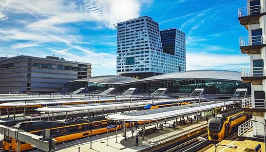 Medewerkster de Volksbank wint prijs voor groenste idee voor stationsgebied Utrecht