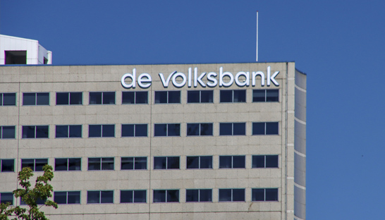 Volksbank presenteert winst én AML-boete