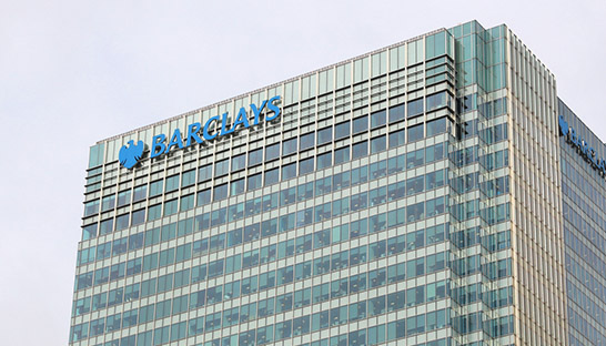 Barclays-CEO ontvangt levenslang beroepsverbod en boete vanwege Epstein-misleiding