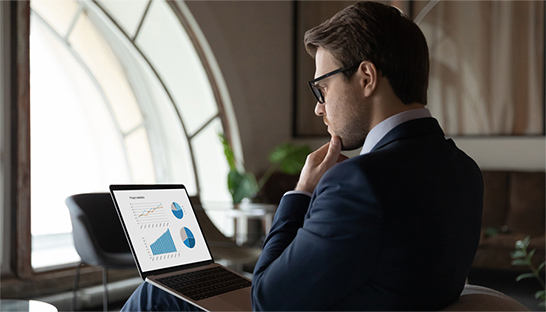 Nederlandse beleggingsmarkt gedomineerd door jonge mannen met hoge inkomens